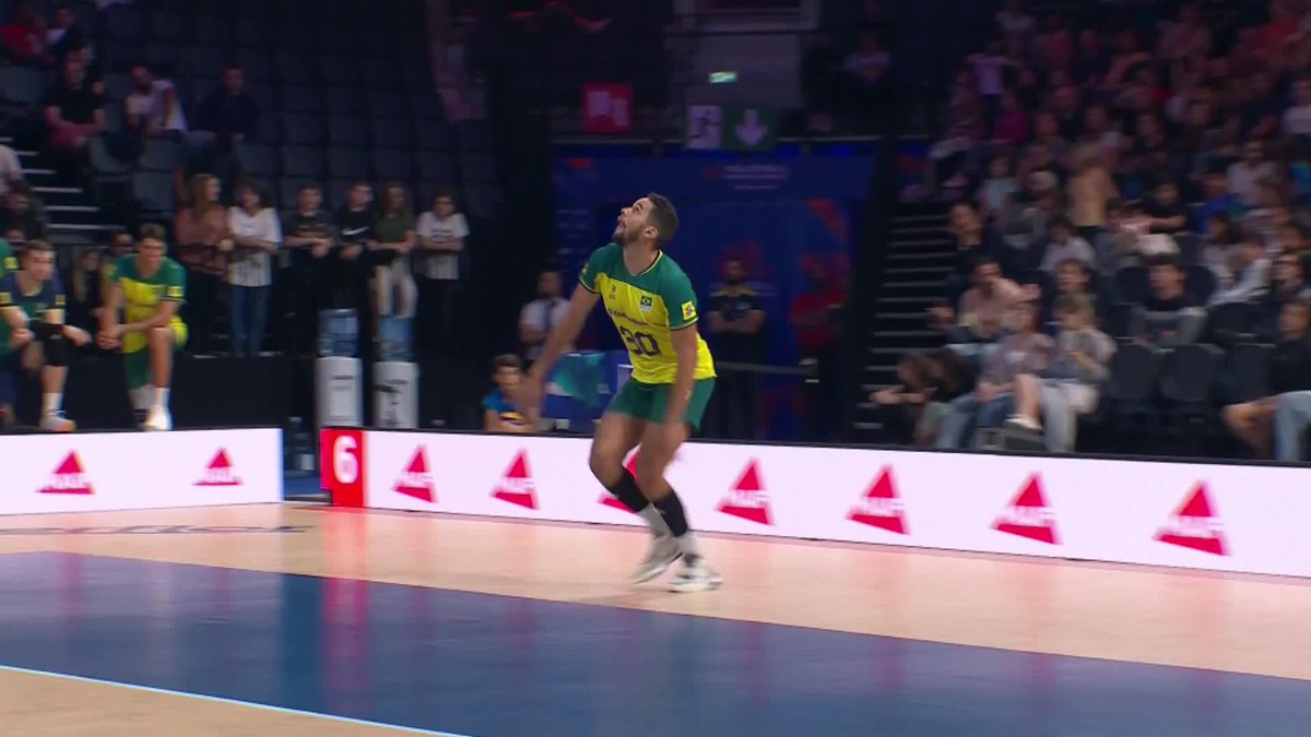 Japan ๐ฏ๐ต ๐ ๐ง๐ท Brazil Yuki Ishikawa, Kento Miyaura and Ran Takahashi led the way with 20+ points each for Japan to beat Brazil in 5 sets. ๐บ Watch the full match replay on โฐ Full schedule: ๐ #VNL2023 #volleyball #VNL