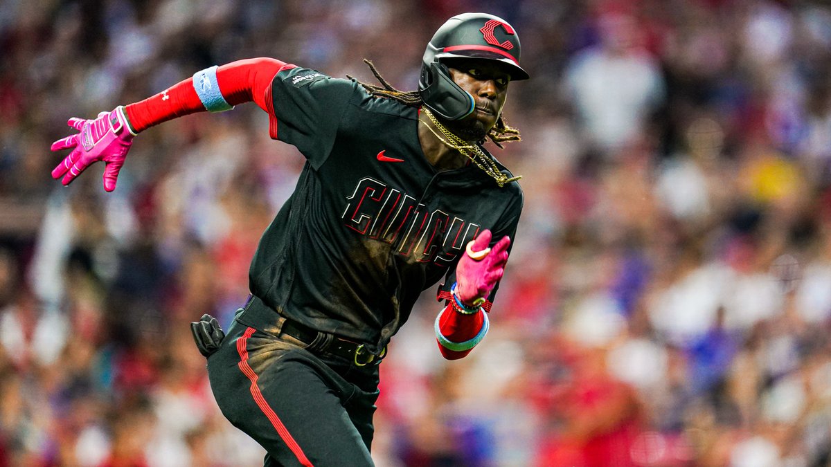 ELLY DE LA CRUZ. ARE YOU KIDDING ME 🤯 This is the Reds' first cycle since 1989 😳 (via Cincinnati Reds)