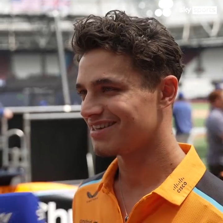 "It's like swinging a golf club, but sideways, right?" 😂 Never change, Lando Norris 🤣