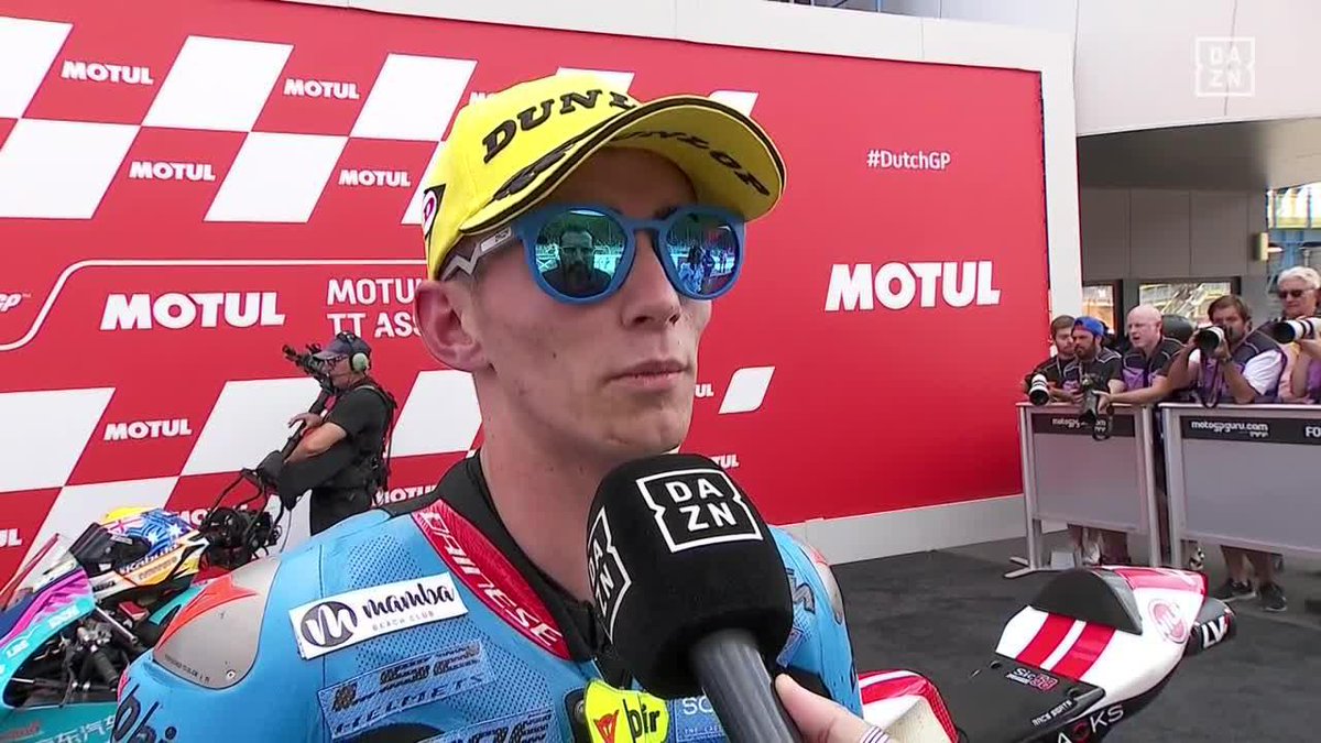 "Sabe como si fuera una victoria" 🤩 La felicidad de David Muñoz después de su primera pole en Moto3 #DutchGP 🇳🇱 #MotoGP 🏁