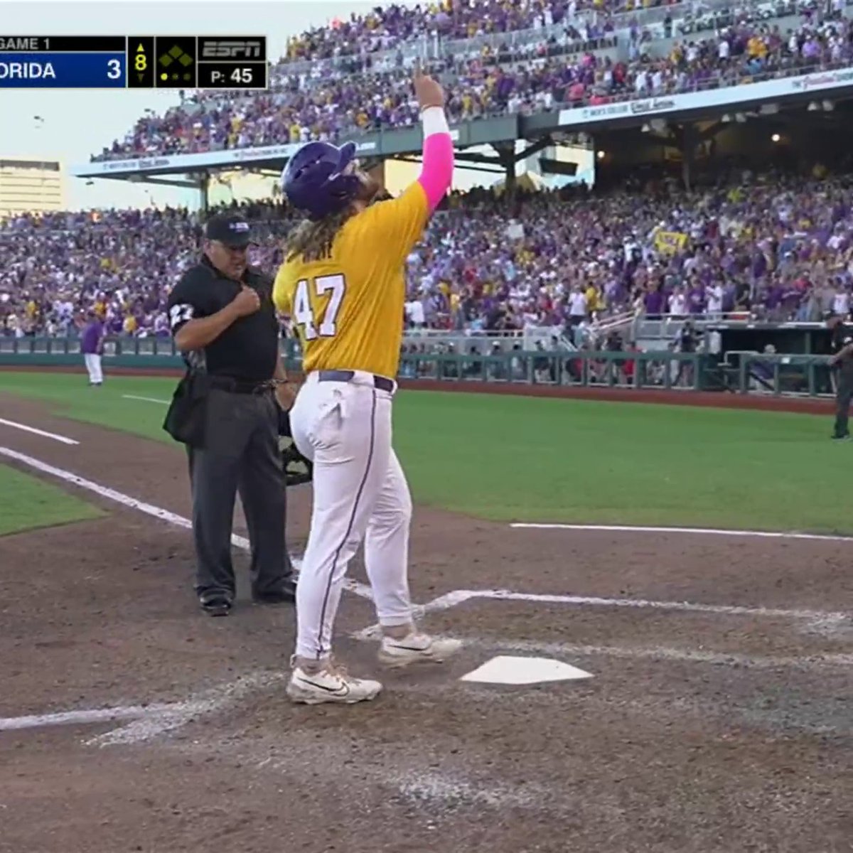 TOMMY TANKS TIES IT UP‼️ No lead is safe in Omaha 🍿