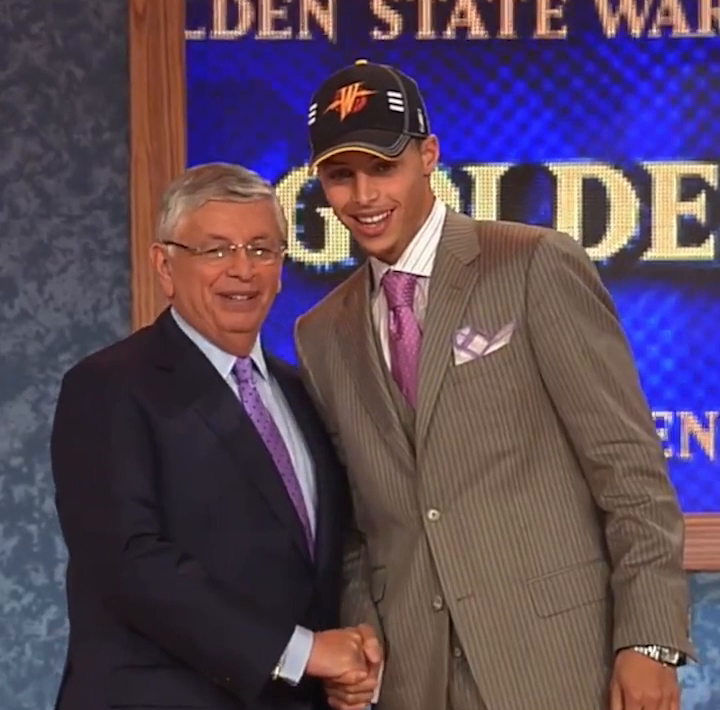 On this day 14 years ago, Stephen Curry was selected 7th overall in the 2009 NBA Draft. Championships: Stephen Curry — 4 All other lottery picks in ‘09 — 0