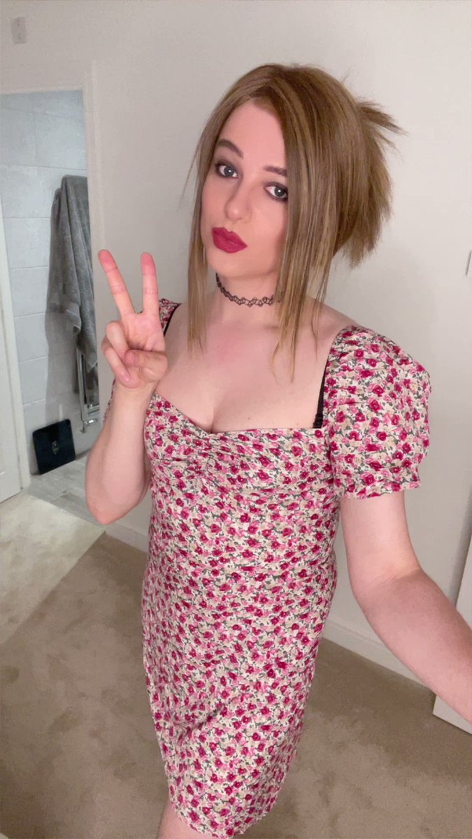 Come say HI 💁‍♀️ 👉
