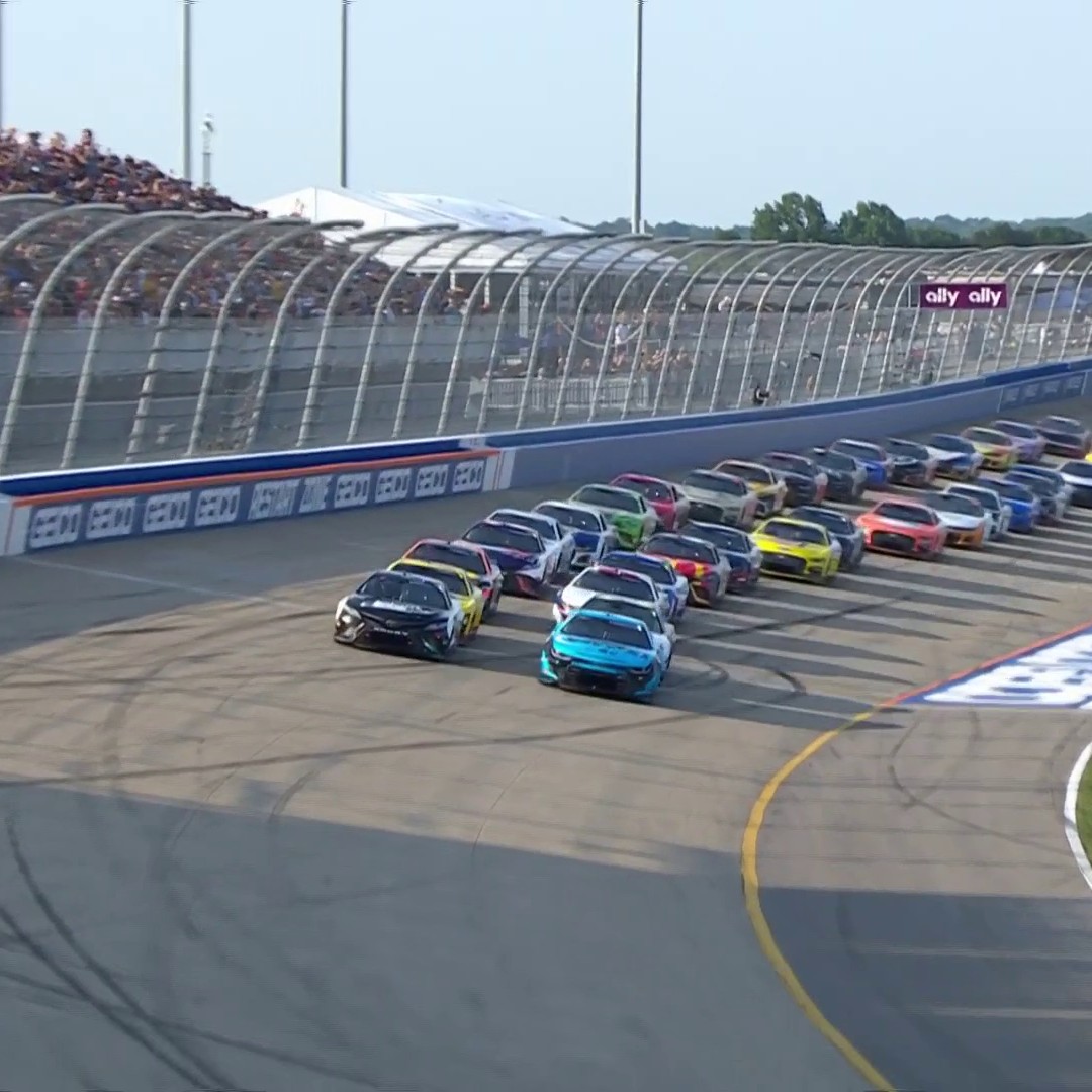 RETWEET if you're watching NASCAR on NBC Entertainment! We're underway in Nashville!