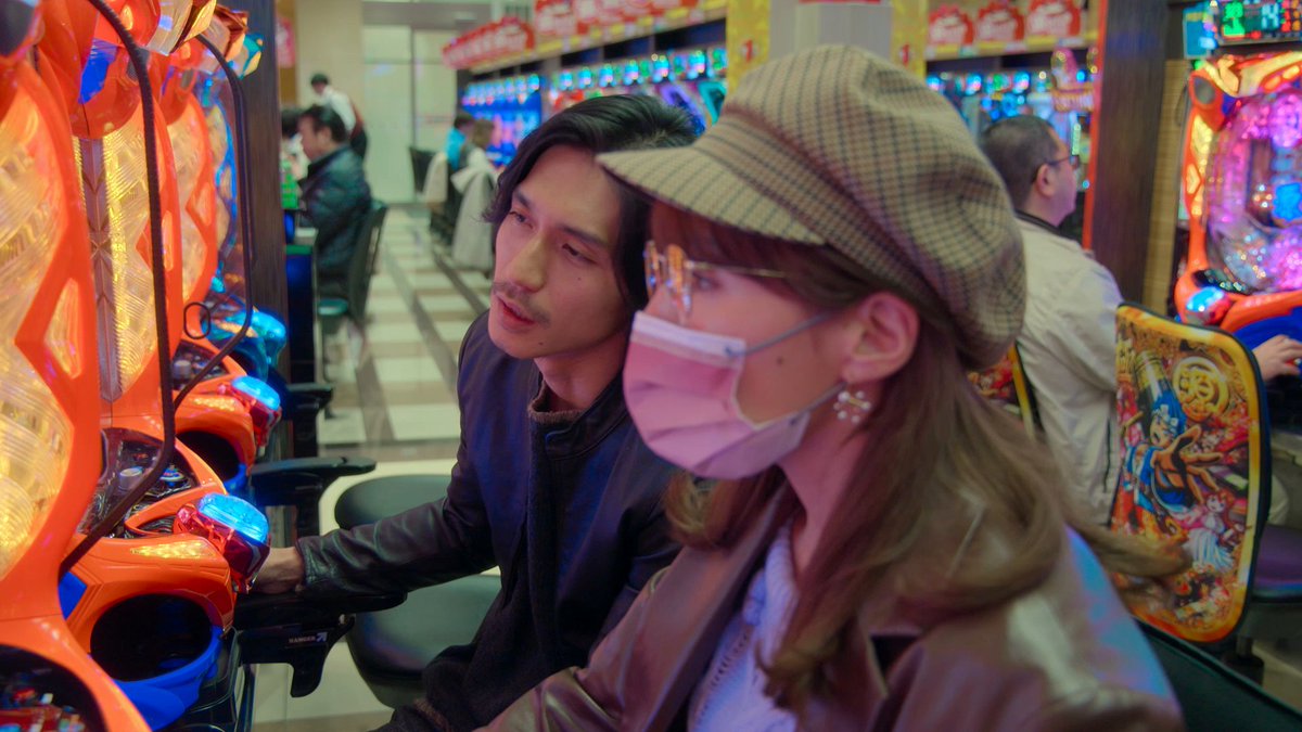 右打ちからの突然のキス！？ 色気ダダ漏れの自称アーティスト 加納恭二（#錦戸亮）の不意打ちに、驚きながらも応じるゆい（#仲里依紗）。 2人にとって特別な場所で、恭二の魅力に惹き込まれていくゆいの姿をピックアップ。 これは沼っても仕方ない。 #離婚しようよ #LetsGetDivorced