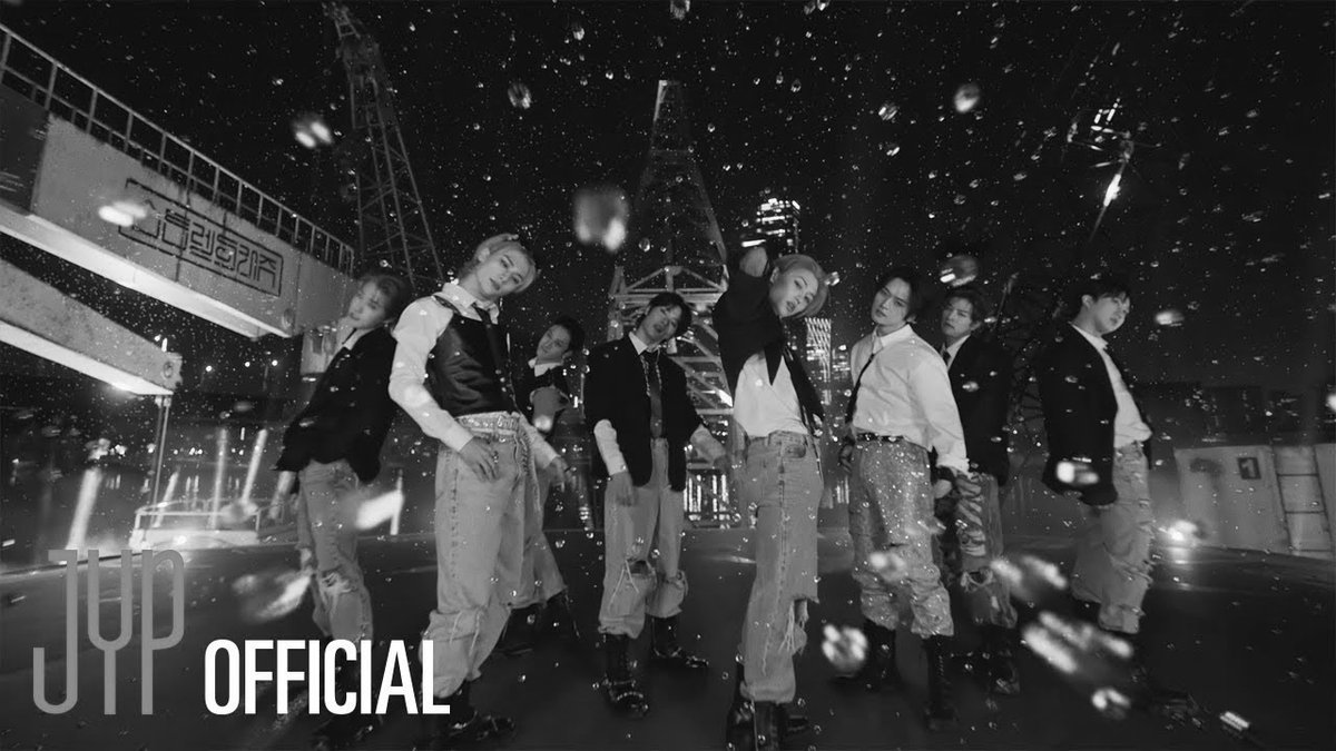 Instrumental ver ยิ่งตอกย้ำว่าทำไมน้องทึกถึงได้เปนไตเติ้ลแม้ว่าเพลงบีไซด์ในบั้มจะเดือดขนาดนั้น คือแบบ สุดๆๆๆ ใครยังไม่เคยฟังต้องลองเลย🥹✨