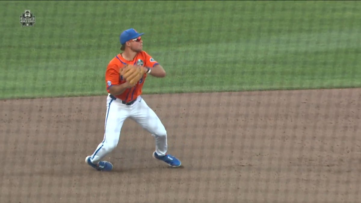 Jordan Thompson coming up clutch tonight! #MCWS x 🎥 ESPN / LSU Baseball