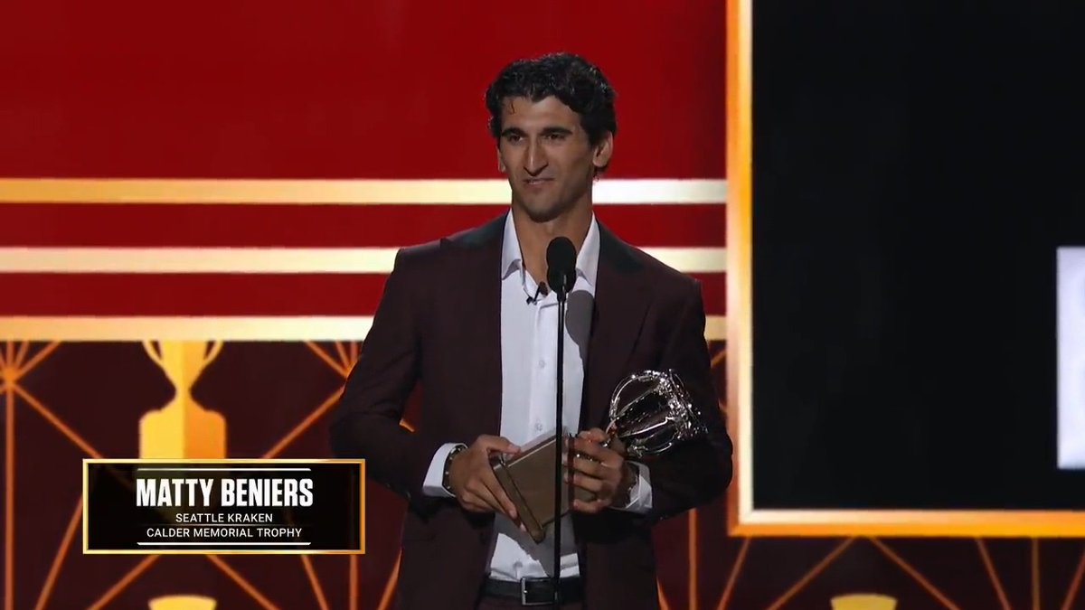 "The boys, my teammates, I love you guys. You guys were so great - you taught me so much this year and you're a huge reason why I'm up here today." Matty's acceptance speech got us in our feels 🥹