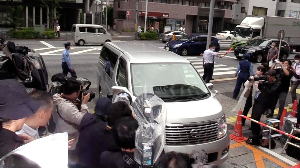 【悲報】市川猿之助容疑者 父親の自殺の意思を示す証拠が出て来ないと”殺人”に 今回は母親の自殺ほう助の容疑で逮捕されたが、段四郎さんは要介護認定を受けており認知症も進行していた。 自殺の意思を示すことができたのかが疑問視されている。 #市川猿之助 #殺人 #逮捕