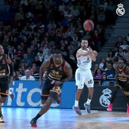 ✨ Mejores momentos de Nigel Williams-Goss defendiendo nuestro escudo ✨