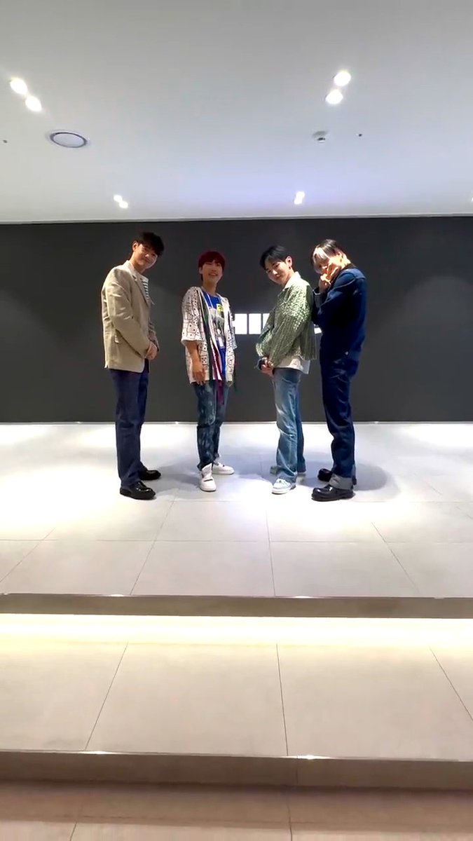 [#SHORTee] 🩵샤이니, 샤월 그리고 문명인들은 이렇게 걸어다녀요ㄴㅇㄱ🩵 Youtube ➫ Tiktok ➫ #SHINee #샤이니 #HARD #SHINee_HARD #HARDchallenge #HARD챌린지 #문명특급 #재재