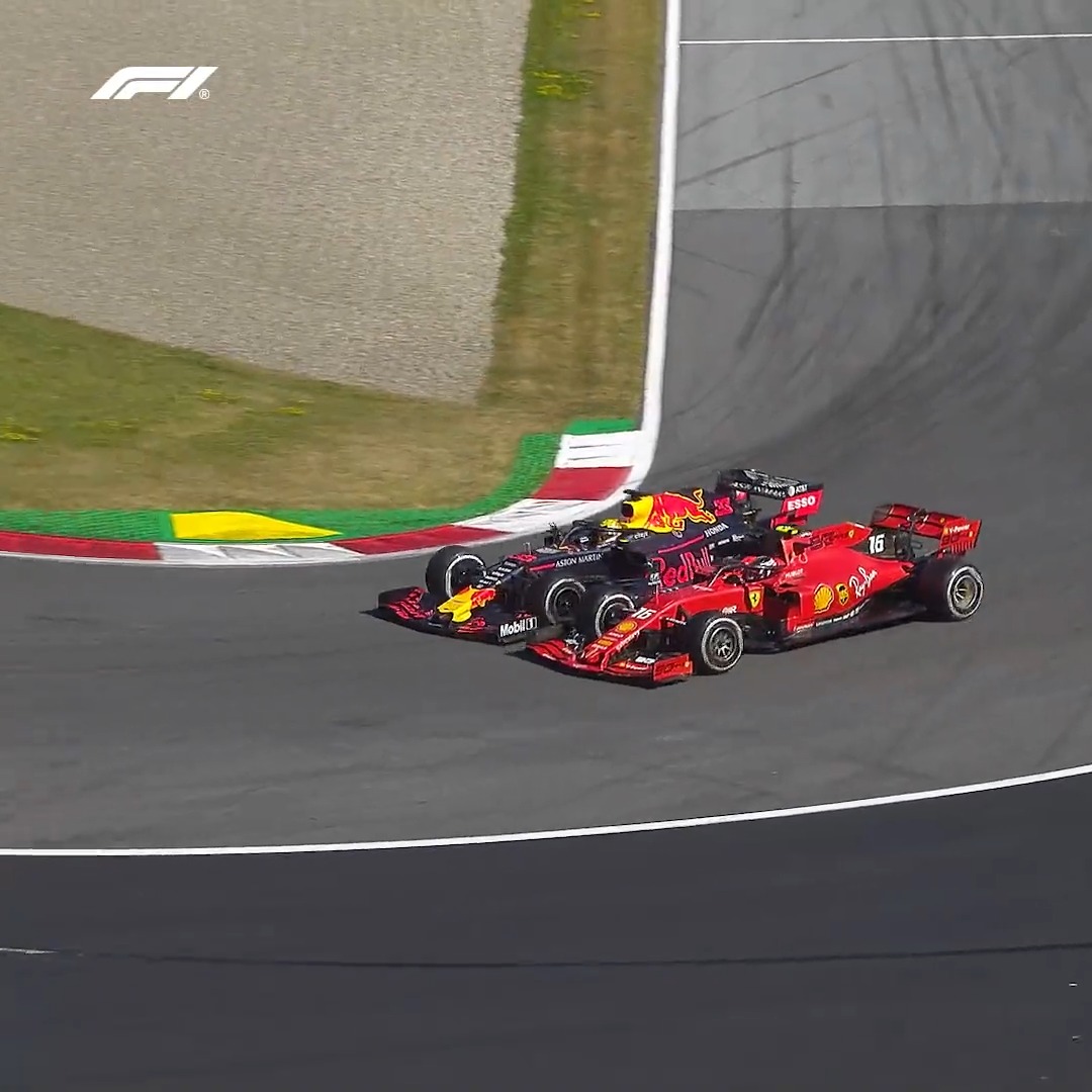 This duel was a sparkling highlight of the 2019 season 😍 #AustrianGP #F1
