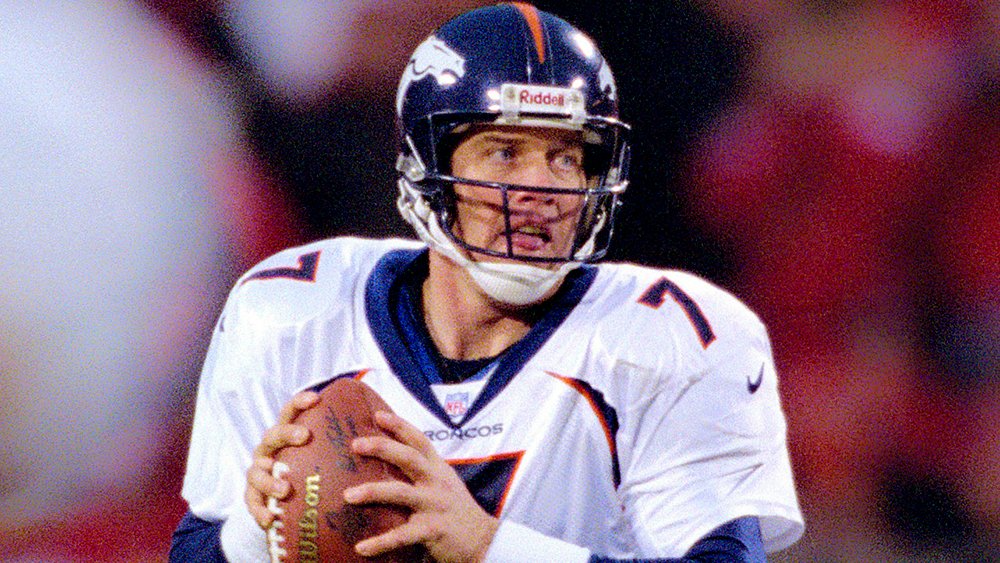 .John Elway’s arm strength was unreal 🚀 Happy birthday to the Denver Broncos legend. (via NFL Legacy)