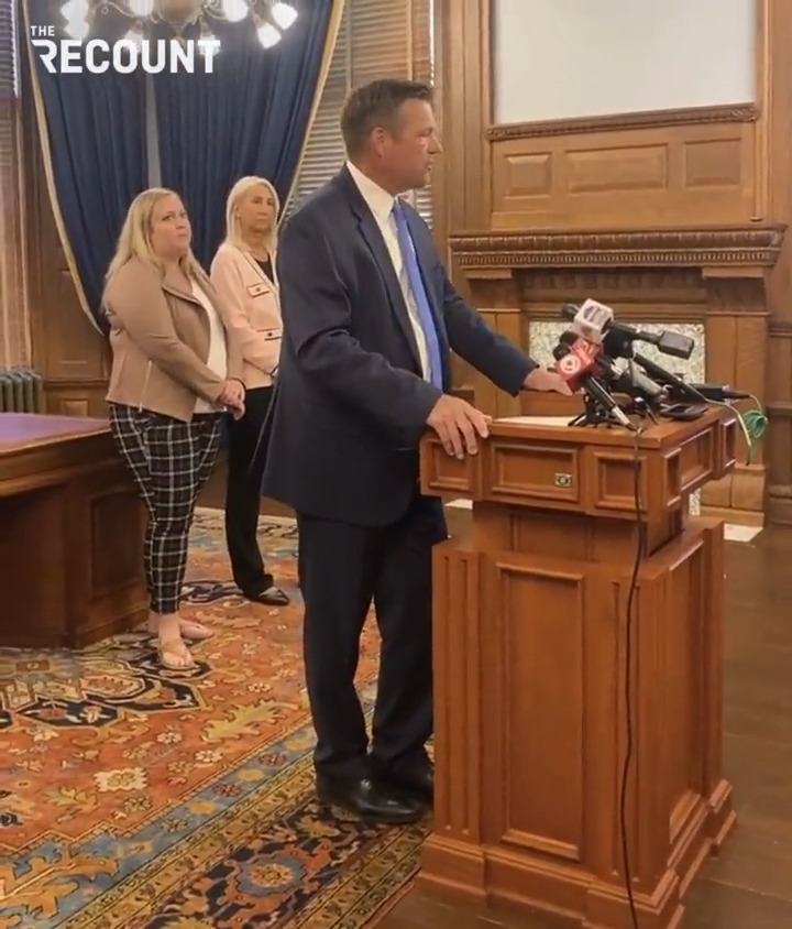 “Changing your birth certificate is not an option in Kansas” AG Kris Kobach announced trans people who changed the gender on their driver’s licenses & birth certificates will now see them changed back Sanity is being restored!