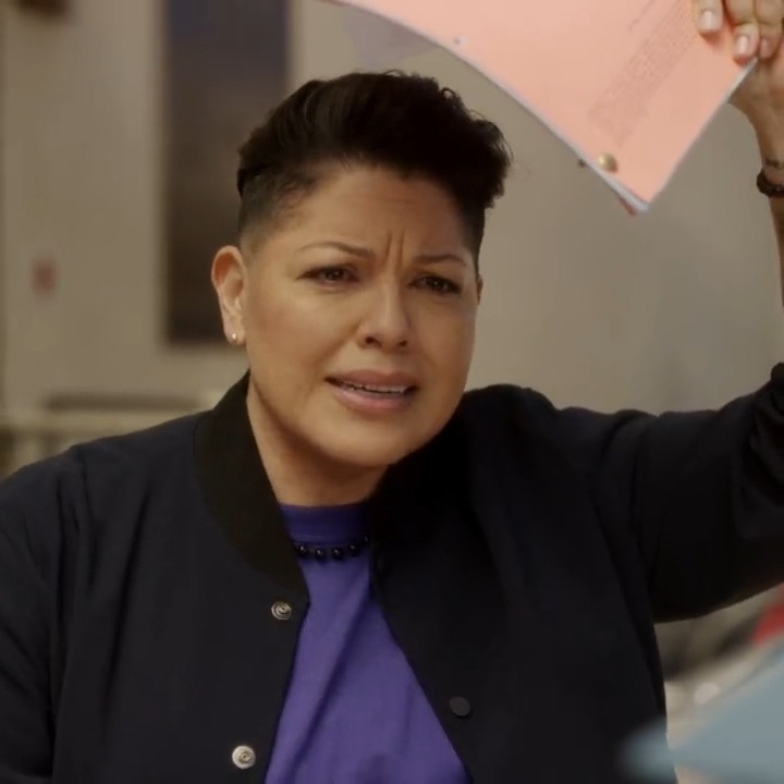 Trouble in Che-radise? An all new episode of #AndJustLIkeThat drops in a few hours on Max.