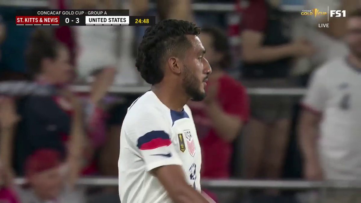 It only took 20 caps for @Jesusfcd27 to get double-digit goals 😳 The fastest in #USMNT history. 🎥 » FOX Soccer