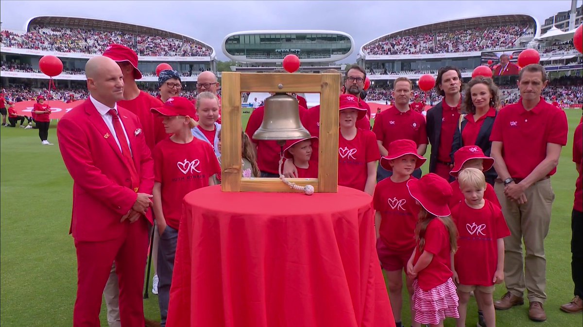 ❤️ Lord’s turns #RedForRuth. #LoveLords | Ruth Strauss Foundation