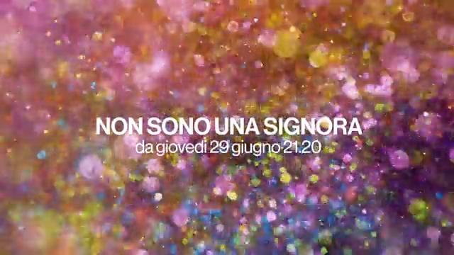 Si alza il sipario sull'arte performativa delle Drag Queen. Alba Parietti, affiancata da Mara Maionchi, Sabrina Salerno, Filippo Magnini e Cristina D'Avena 🌟, presenta "Non sono una signora": da stasera alle 21.15 su Rai2 👉 Fremantle Italy