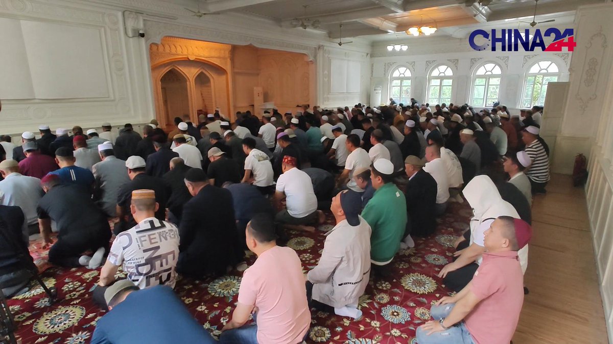 Eid al-Adha is one of the three major Islam festivals. #Muslims in Yining, a county-level city in northwest #China’s Xinjiang Uyghur Autonomous Region, gathered at a mosque for the holiday prayers. Later, they commenced a three-day celebration of the #festival. Eid Mubarak!