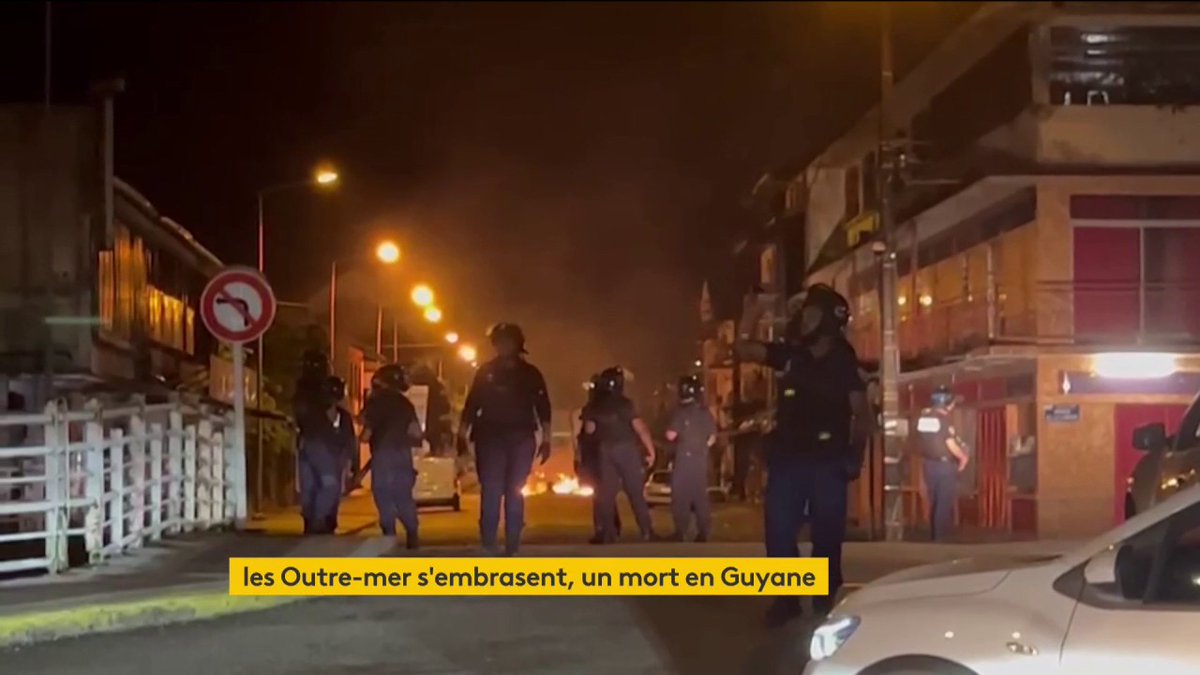Les violences urbaines liées à la mort de Nahel ont embrasé les Outre-mer dans la nuit de jeudi à vendredi. Touché par une balle perdue, un homme est décédé à Cayenne en Guyane. Des incidents ont eu lieu aussi en Martinique et à La Réunion. Le point de La1ère.fr sur franceinfo