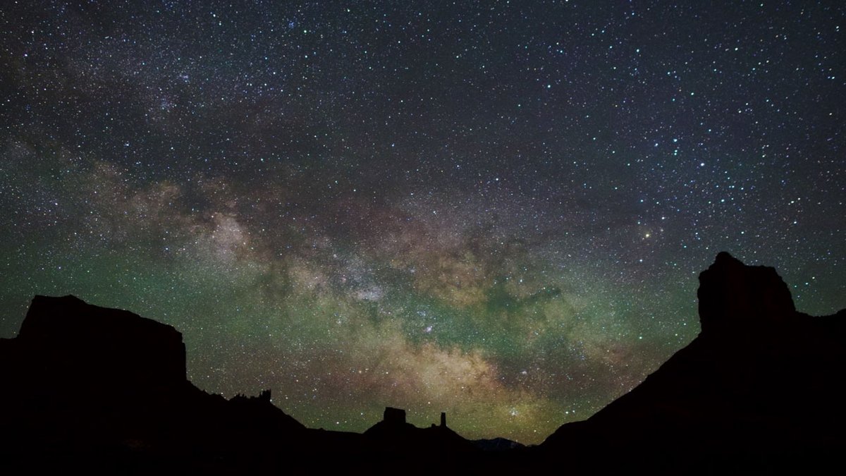Say hi to the sky in July! A full moon starts the month, Jupiter and Saturn will be early birds and night owls, and while Venus and Mars go low in the west, Saturn will go high in the southern sky. The Red Planet will also cozy up with the star Regulus: