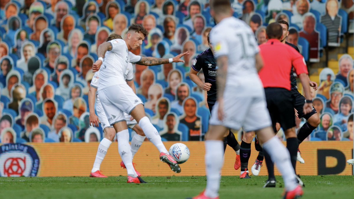 On this day in 2019… 🗓️ Ben White signed for Leeds! 👊 Benjamin White #LUFC