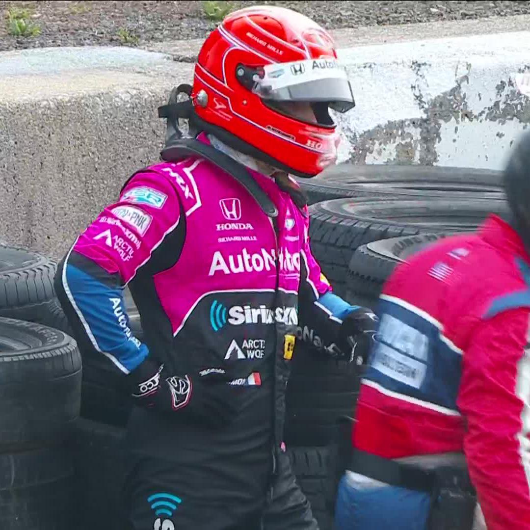 Scary incident in practice 2 for Simon Pagenaud. Pagenaud has been seen and released. #INDYCAR // #Honda200