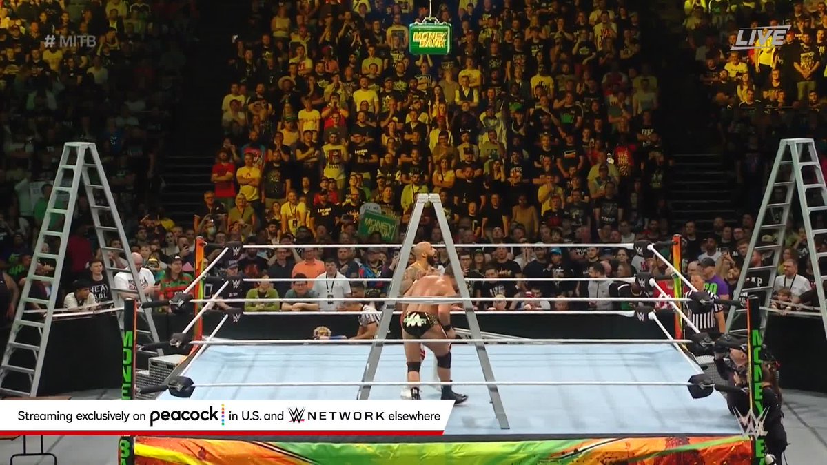 THIS IS AWE-SOME! 👏👏 👏👏👏 #MITB