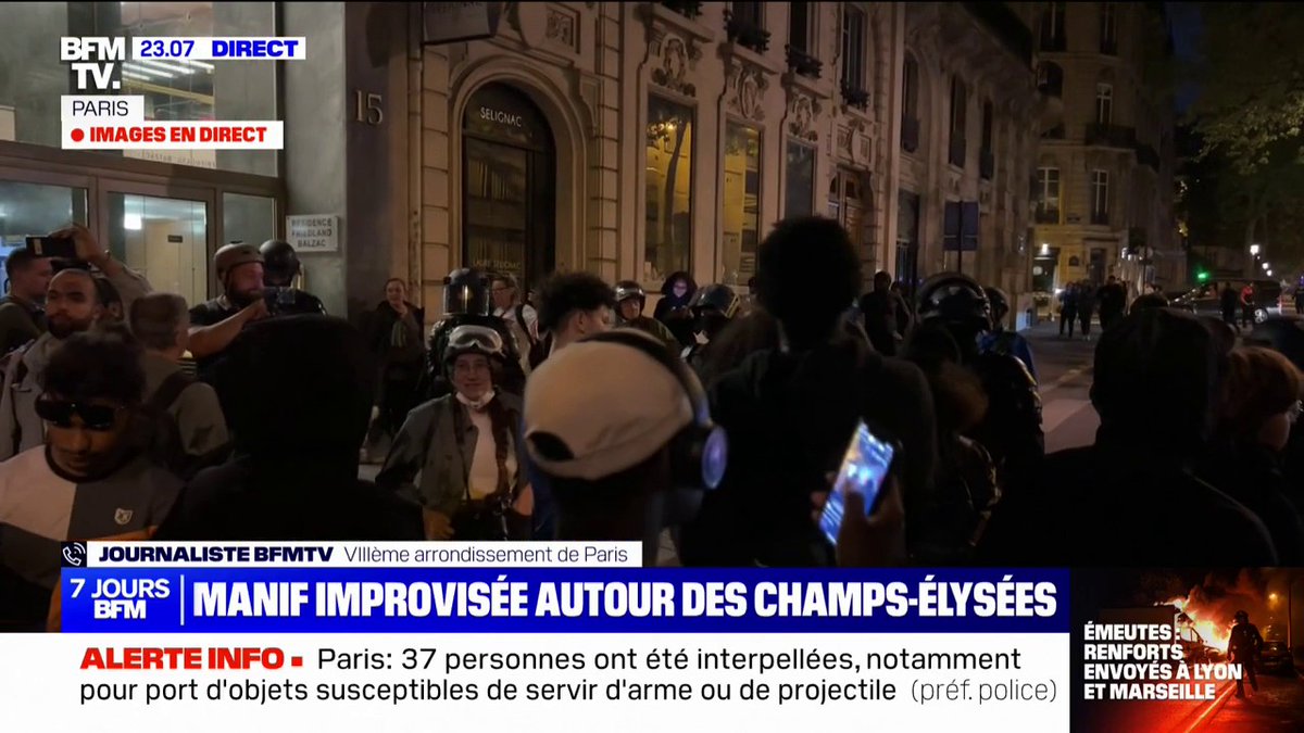 🇫🇷 FLASH | La situation semble actuellement sous contrôle aux Champs-Élysées.