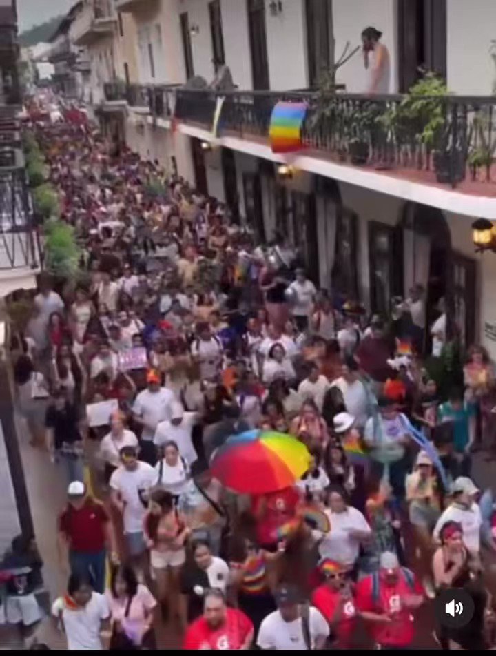 En la ciudad si hay patos, o es que ¿se vinieron todos los de Los Santos? Aclaro nadie se opone a que vivan su vida, sin embargo meterse con la familia y los niños principalmente, no tiene nombre.