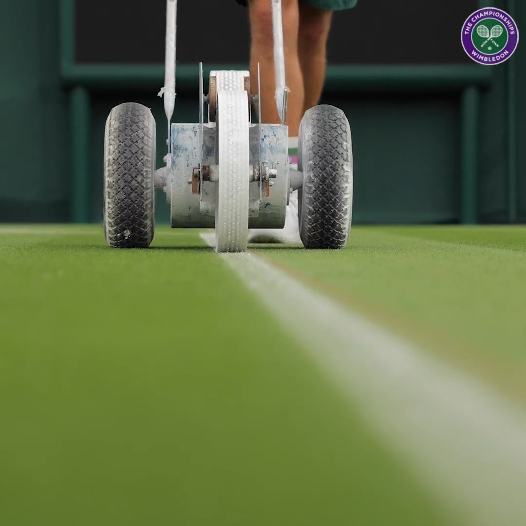 The sounds of preparing a Wimbledon court 🌱 #Wimbledon