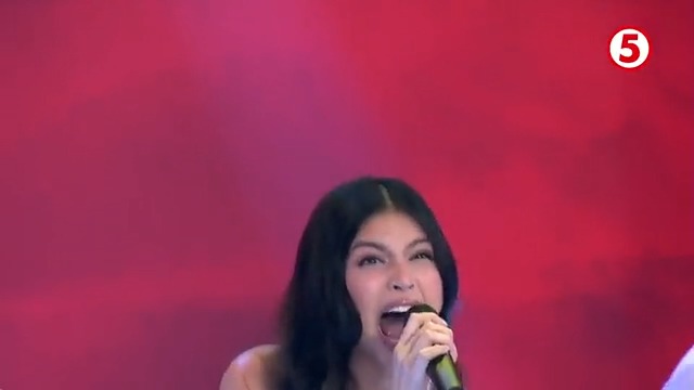 Maine Mendoza, rakista era! 🤘👩🎤🤣 📺 #EATTV5 📆 Monday to Friday, 12NN | Saturday, 11:30AM #TVJonTV5 #IBAngSayaPagSamaSama