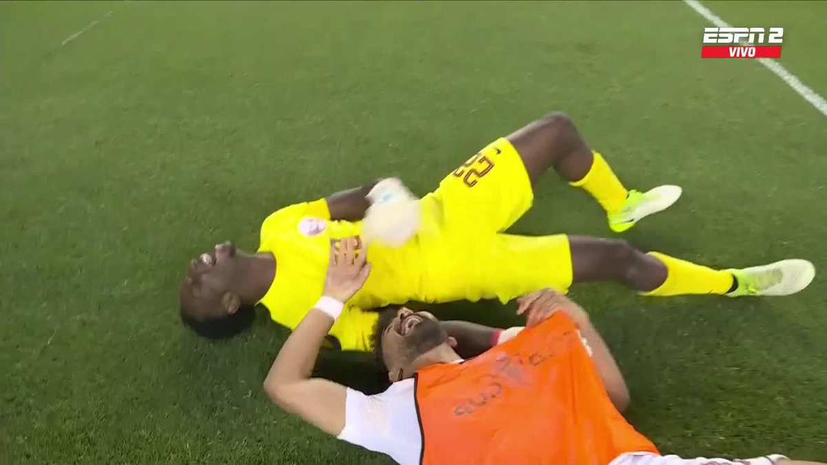 Qatar ๐ถ๐ฆ metiรณ un triunfo histรณrico anoche ante Mรฉxico ๐ฒ๐ฝ para meterse en los cuartos de la Copa de Oro. Fue victoria 1-0 con gol de Shehata. El elenco asiรกtico estรก participando como invitado por segunda vez (en 2021 fue semifinalista).