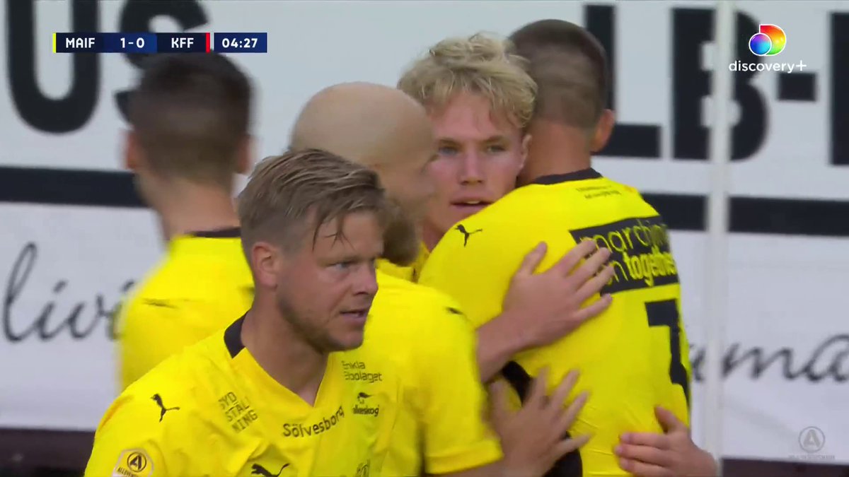 Max Fenger gör sitt första allsvenska mål när han gör 1-0 för sitt Mjällby AIF mot Kalmar FF 🇩🇰 Se matchen på