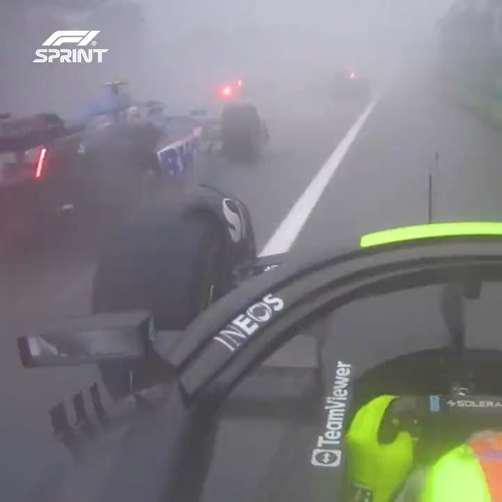 Lewis Hamilton took a brave line at the start of #F1Sprint 💪 #AustrianGP #F1