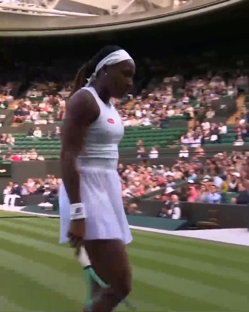 WHAT A RECOVERY AND POINT FOR COCO GAUFF 😤
