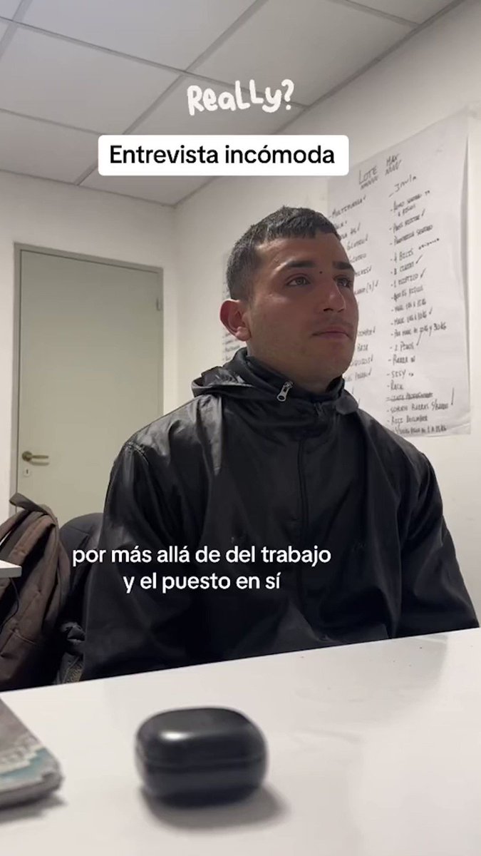 👀 Un joven empleador decidió jugarle una broma pesada a un candidato durante su entrevista de trabajo, con el fin de probar si era “el indicado” para el puesto.⁣ ¿Qué te parece el video? ¡Te leemos!