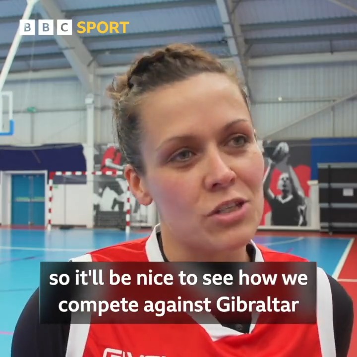 🤝 “There are people here that I haven’t played with for seven years!” Laura Shanahan is delighted to be part of Basketball Wales | Pêl-Fasged Cymru’s re-launch of its senior women’s side this month! 🏀 Tap the link below to find out more ⤵️