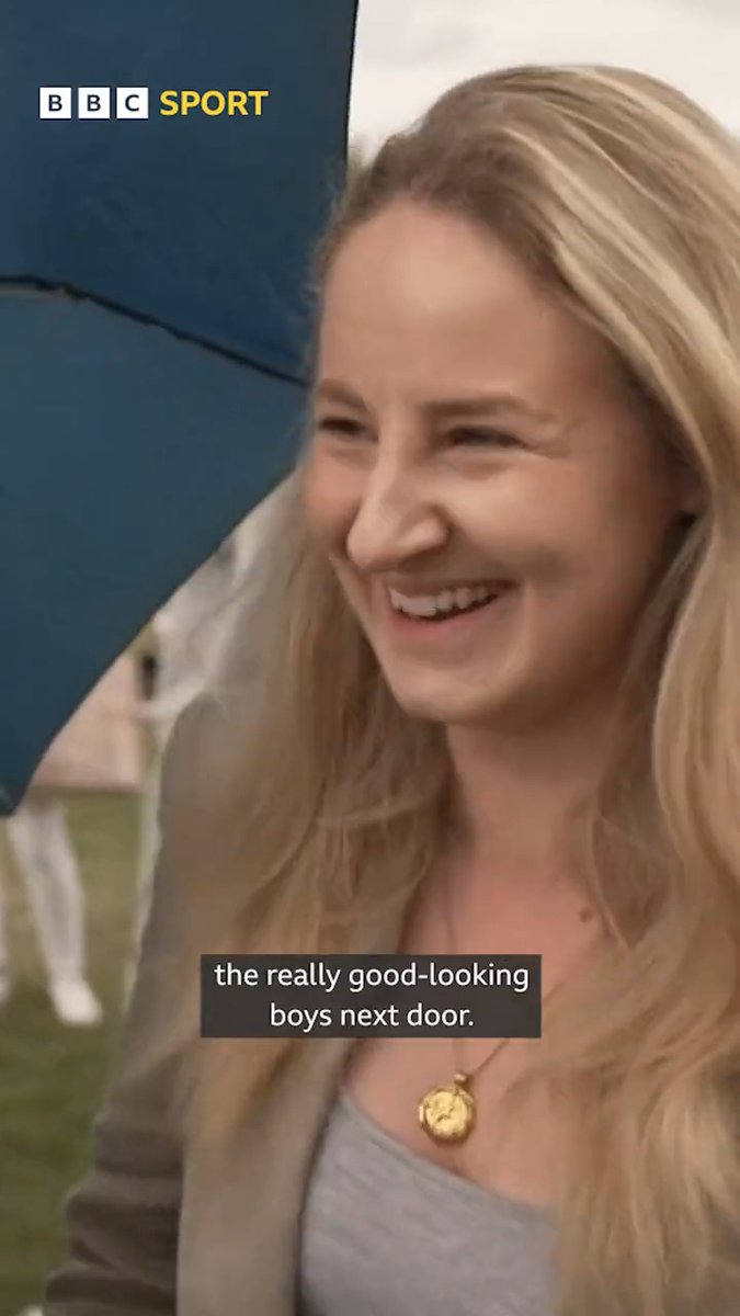 "The really good-looking boys next door." 😍 We bumped into someone in the #Wimbledon queue who used to spy on Andy Murray and Jamie Murray 👀