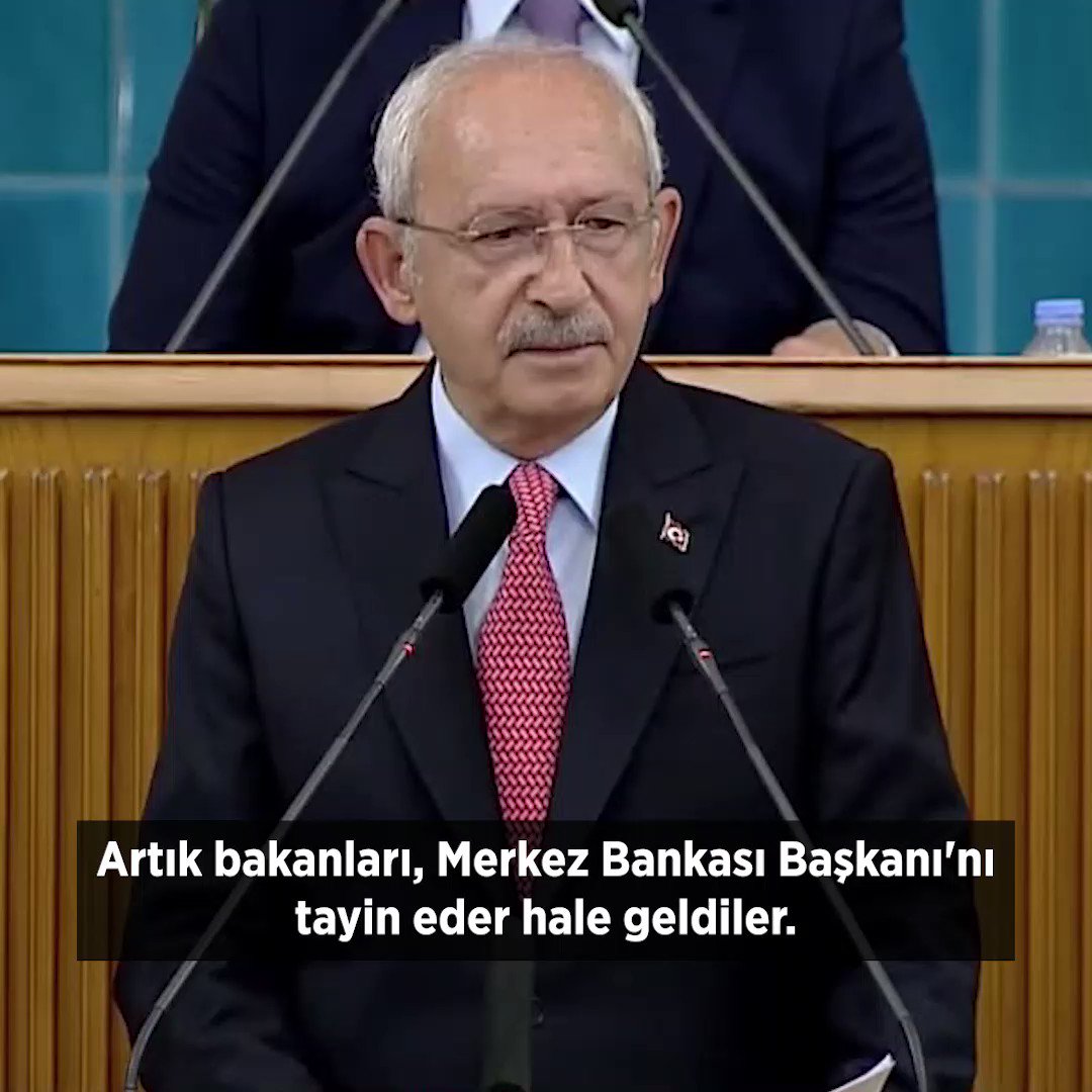 Genel Başkanımız Kemal Kılıçdaroğlu: “Borç alan emir alır. Evet, şimdi emir alıyorlar. Erdoğan kontrol eden değil, uluslararası tefecilerce kontrol edilen ve yönlendirilen kişidir. Düne kadar ‘Asla faizi arttırmam’ diyen adama tükürdüğünü yalatan da o uluslararası tefecilerdir.”