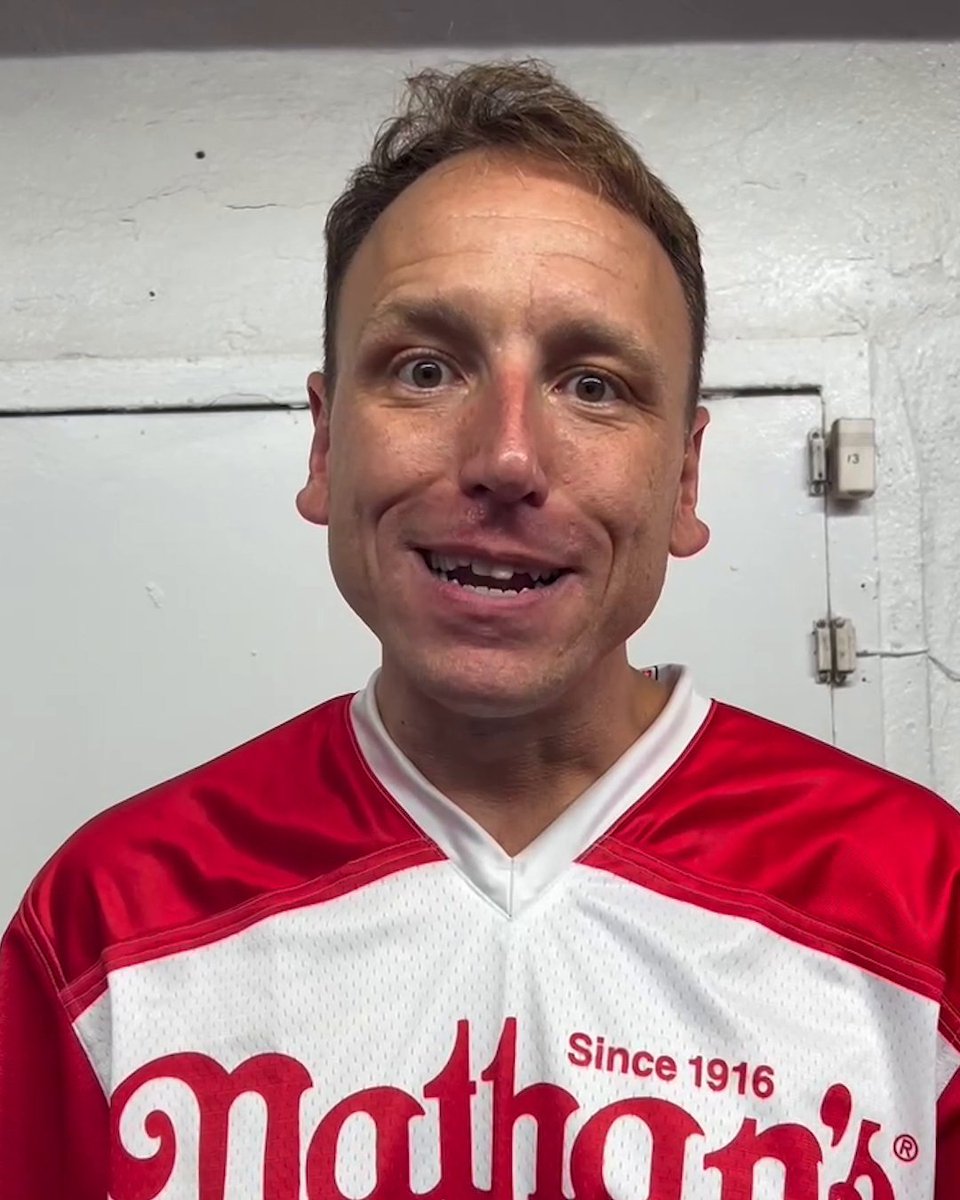 "It's going down baby! ... We're gonna go out there and pound some dogs." Joey Chestnut is ready to get underway after the weather delay 🌭
