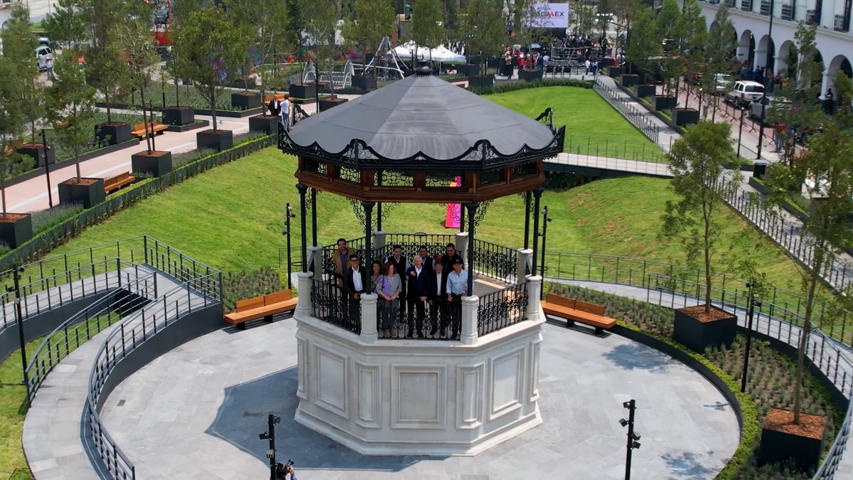 Con la entrega de la Plaza González Arratia, concluimos el programa de renovación urbana más importante en la historia de nuestra capital.