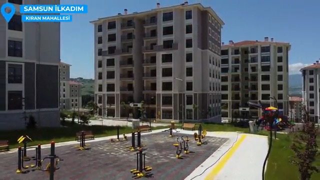 🏗️ Kentsel dönüşüm projelerimizle; güvenli ve konforlu evleri, sosyal donatı alanlarıyla ülkemizin yapı stokunu yeniliyoruz. 📍 Samsun'un İlkadım İlçesi Kıran Mahallesi'nde inşa ettiğimiz 680 adet kentsel dönüşüm konutu ile yeni bir yaşam alanı inşa ettik.