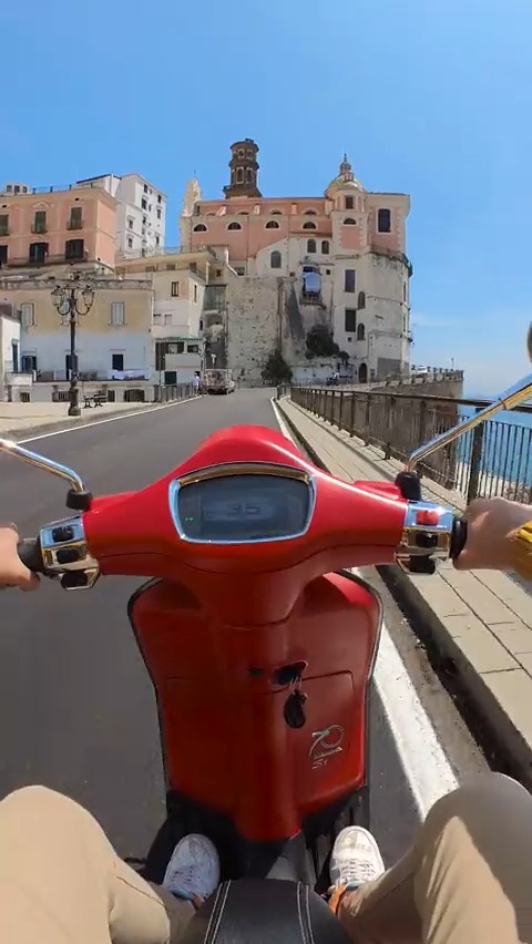Just an average beautiful day in Italy 🇮🇹 ❤️ 📸 @morollalessandro with Insta360 GO 3 📌 Costiera amalfitana