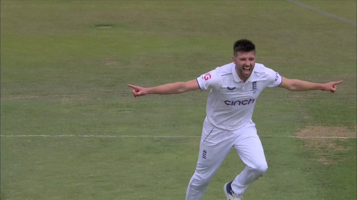 94.6mph from Mark Wood 😲