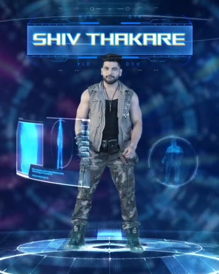 Smashing into khatra like Shiv! 🔥🔥 Dekhiye #KhatronKeKhiladi, 15th July se, Sat-Sun raat 9 baje, sirf #Colors par. #KKK13 #KhatronKeKhiladi13 #RohitShetty #ShivThakare