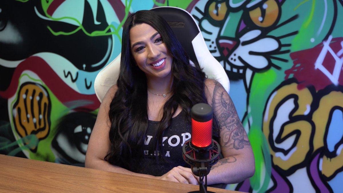 Agora é oficial! Bem-vinda BrunaBlince! 🖤🤍 Também conhecida como Dragona no GTA RP, a Bruna chega pra integrar o time de talentos e criadores da FURIA! Já deixa o follow na que hoje tem stream, e se liga porque ainda vem mais novidade aí! 🔥