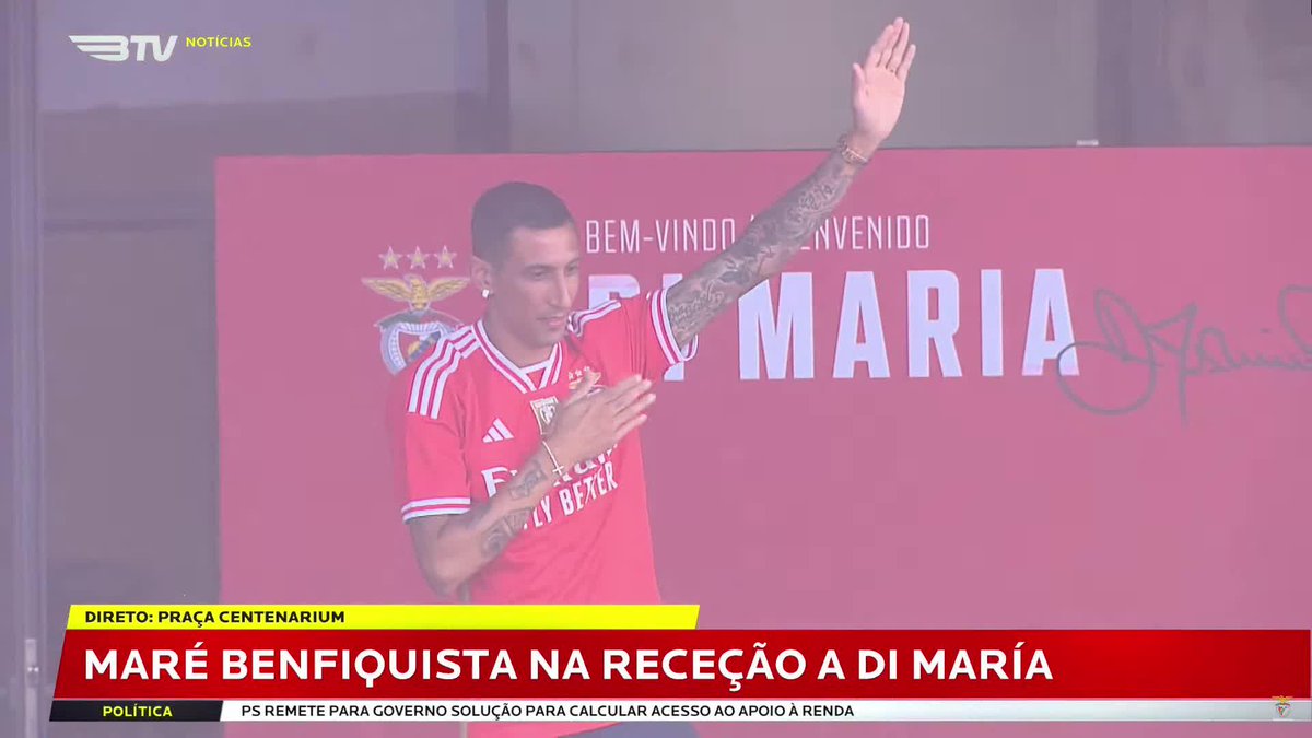 Benfica fans welcome Ángel Di Maria in special way 🔴🦅🇦🇷 He’s back after 13 years. 🎥 SportsCenter
