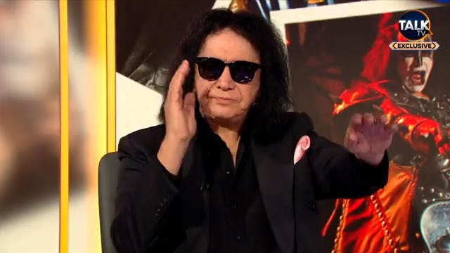 Gene Simmons re-lives the harrowing moment his mother thought she had to give a Nazi salute as she attempted to get her young son to the United States. "She was told: 'You'll never have to do that ever again'.” Gene Simmons | Piers Morgan | #PMU