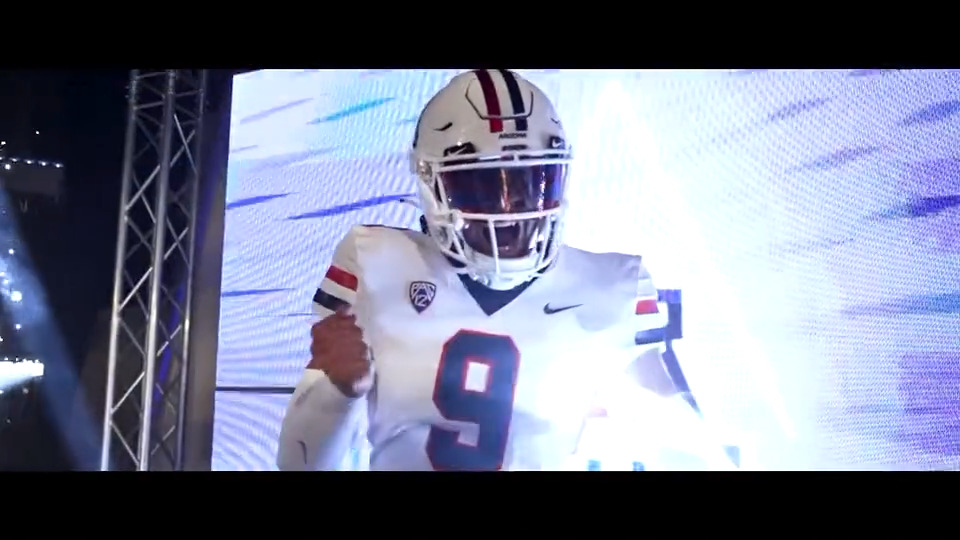 The video in which he made it official 🙌 5⭐️ EDGE Elijah Rushing commits to Arizona over Oregon, Notre Dame and Tennessee and becomes Arizona's highest ranked recruit EVER in the process 🏈